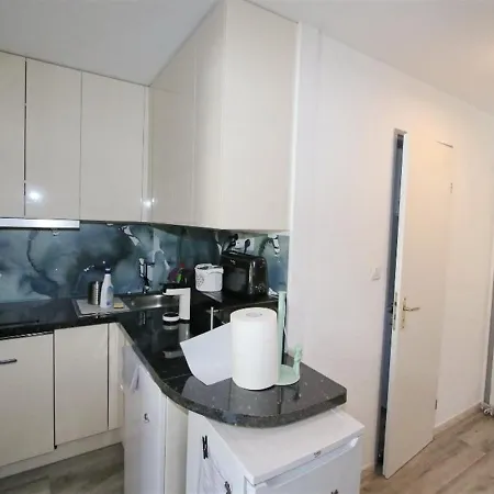 Sol-y-days Cyprianes Moderne Avec Piscine *