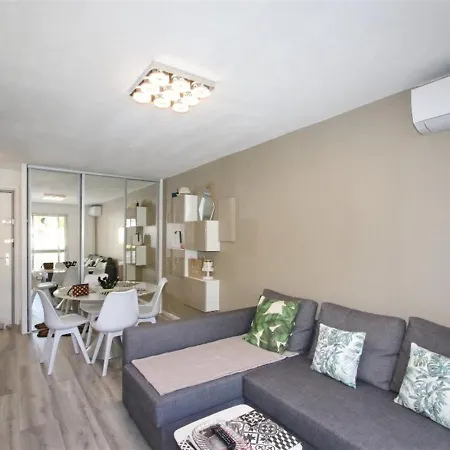 Sol-y-days Cyprianes Moderne Avec Piscine شقة