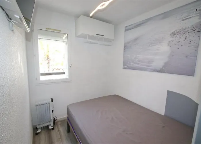 아파트 Sol-y-days Cyprianes Moderne Avec Piscine