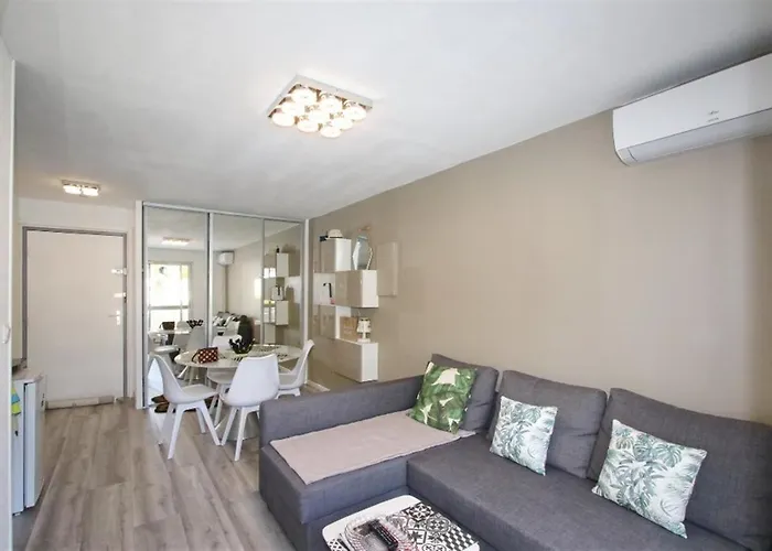 Sol-y-days Cyprianes Moderne Avec Piscine 아파트